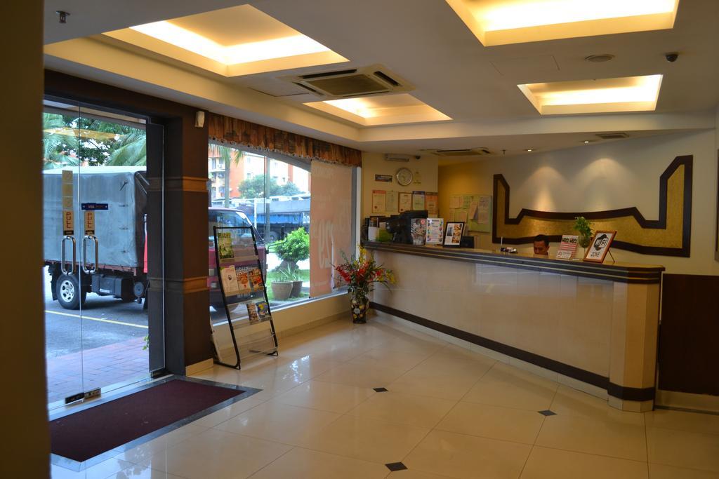 Hotel Sri Sutra - Bandar Sunway 3 Петалинг Джая Екстериор снимка