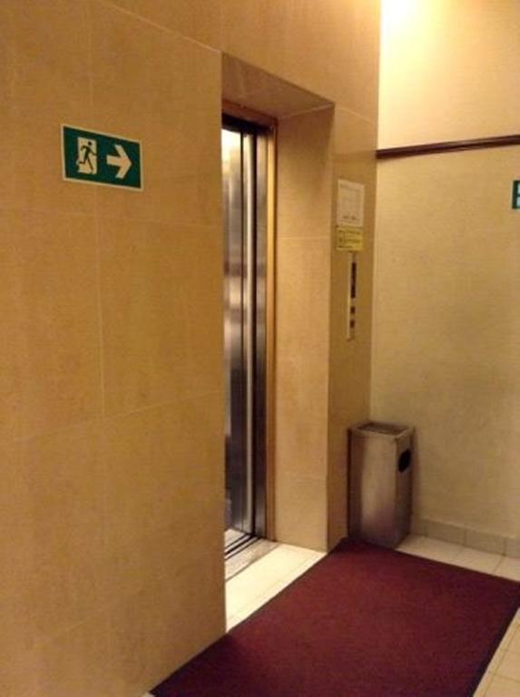 Hotel Sri Sutra - Bandar Sunway 3 Петалинг Джая Екстериор снимка