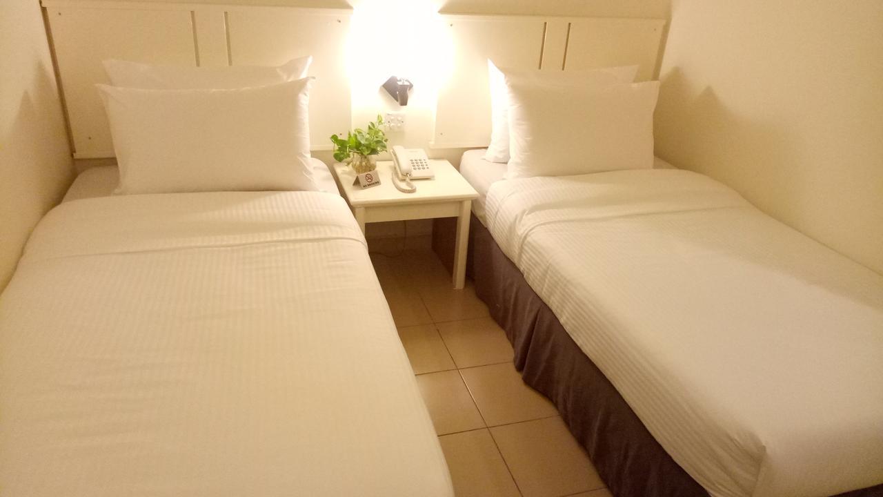 Hotel Sri Sutra - Bandar Sunway 3 Петалинг Джая Екстериор снимка