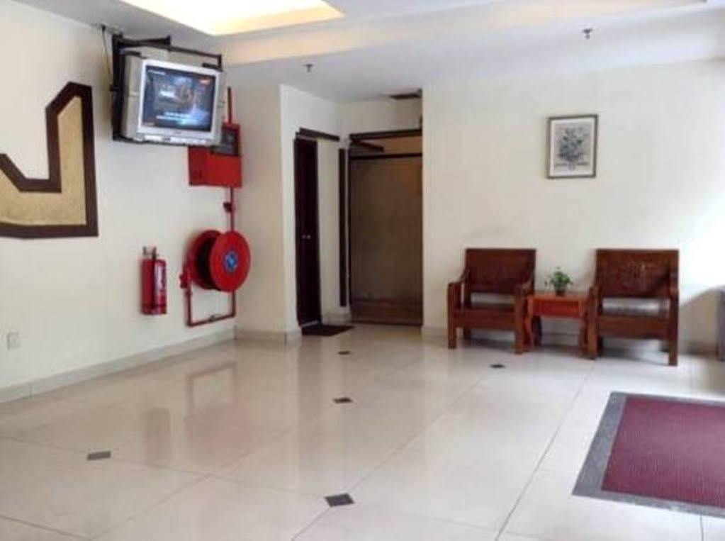 Hotel Sri Sutra - Bandar Sunway 3 Петалинг Джая Екстериор снимка